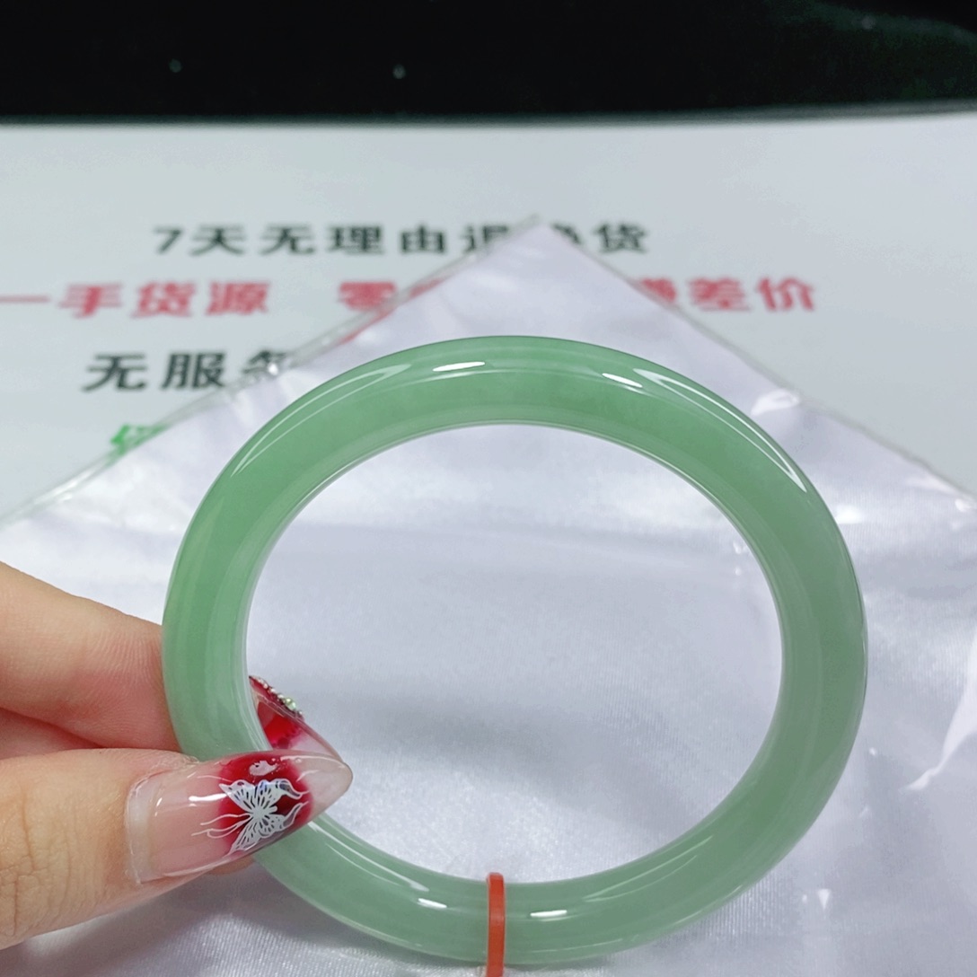 翡翠手镯未镶嵌56 57 圆条