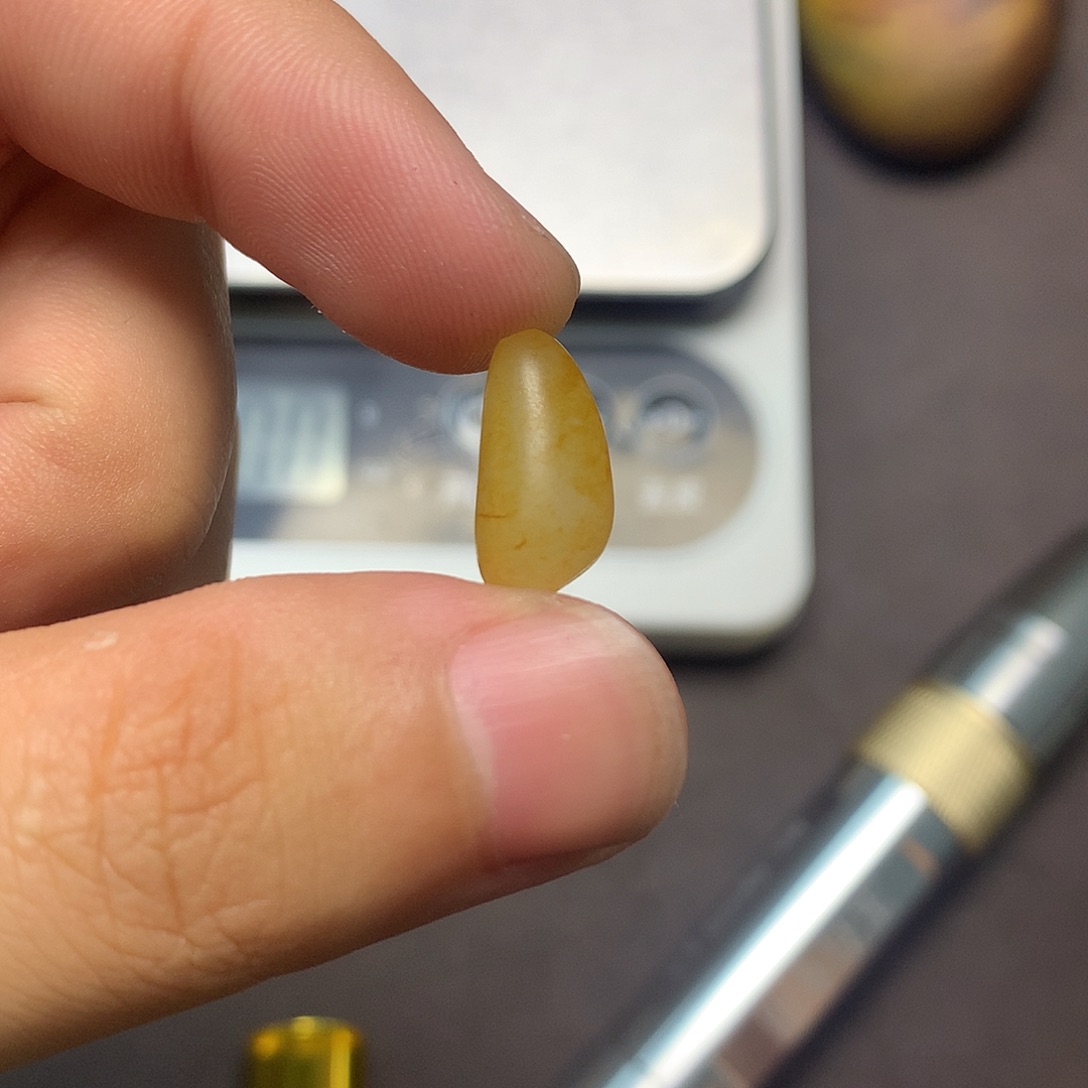 和田玉（糖玉）未镶嵌挂件