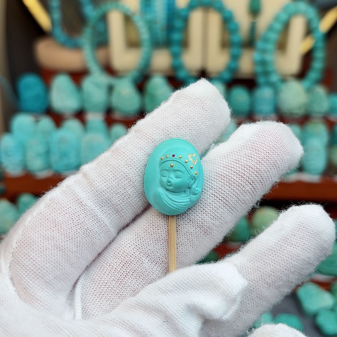 绿松石配饰未镶嵌