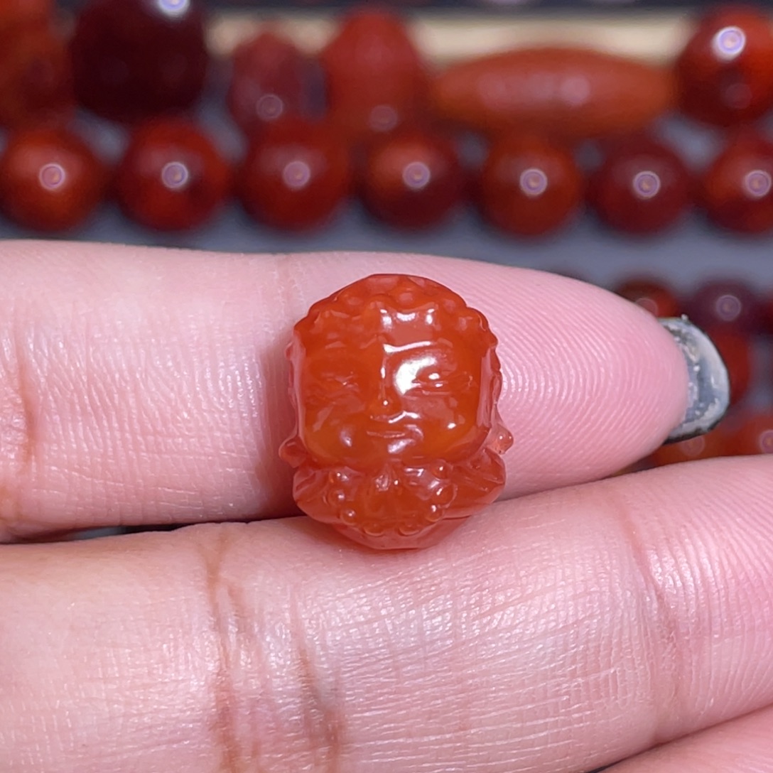 南红玛瑙未镶嵌宝宝佛