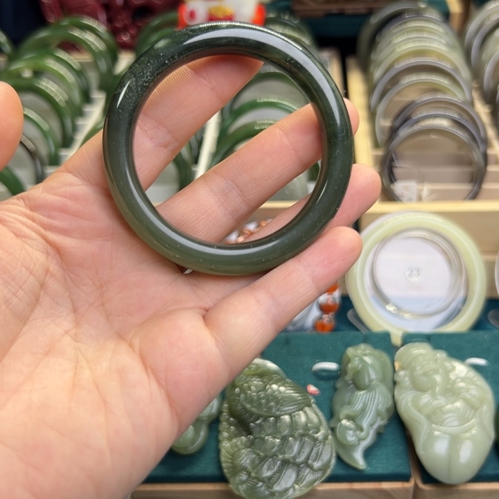 和田玉颈饰未镶嵌51.7圈围10022