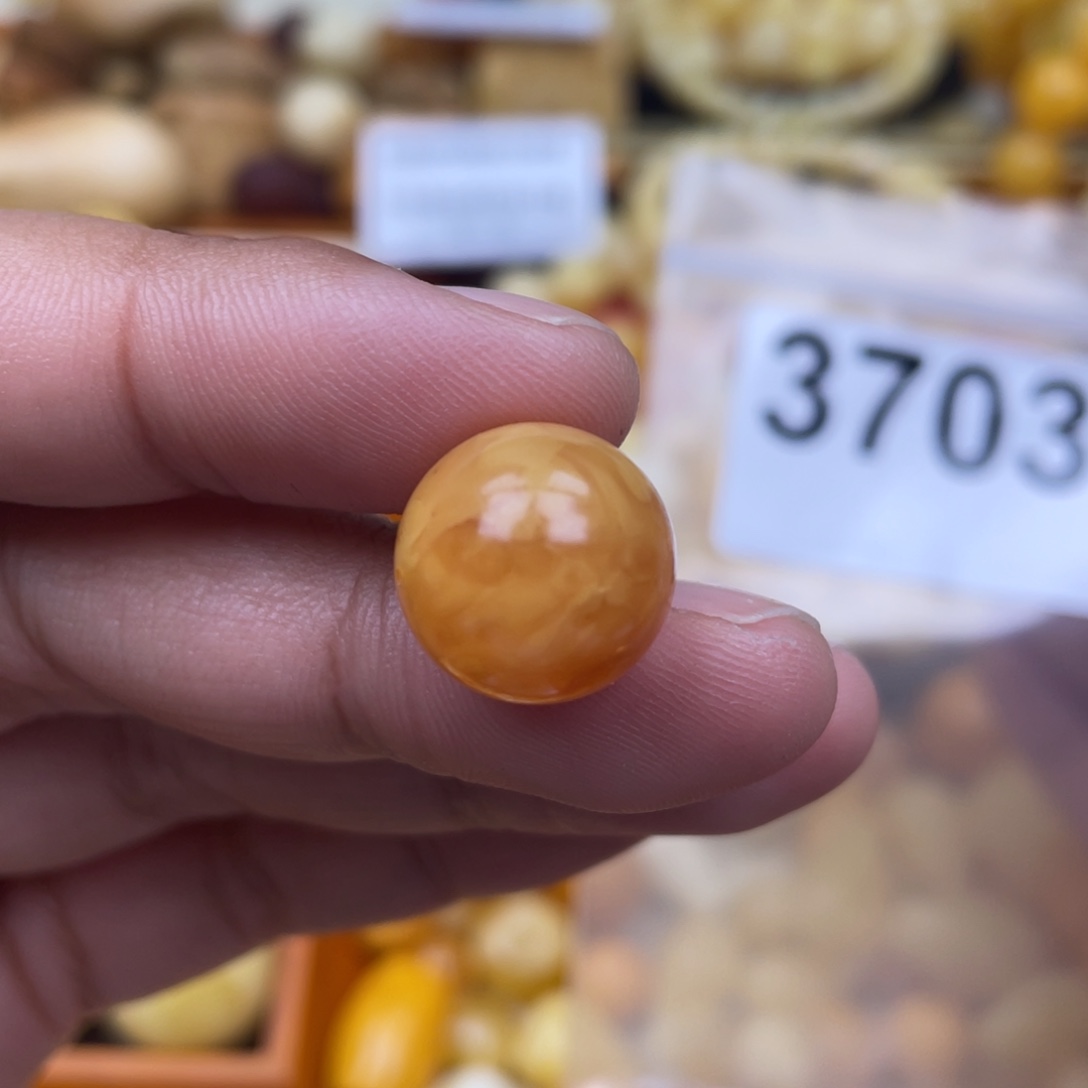 蜜蜡珠宝奇石未镶嵌一颗粉15.7