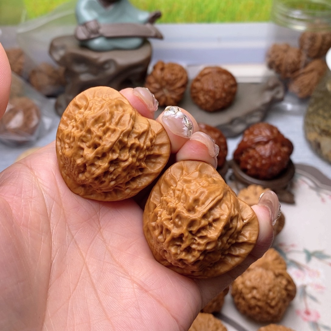 【闪购商品】文玩核桃把件针**。瓷娃娃