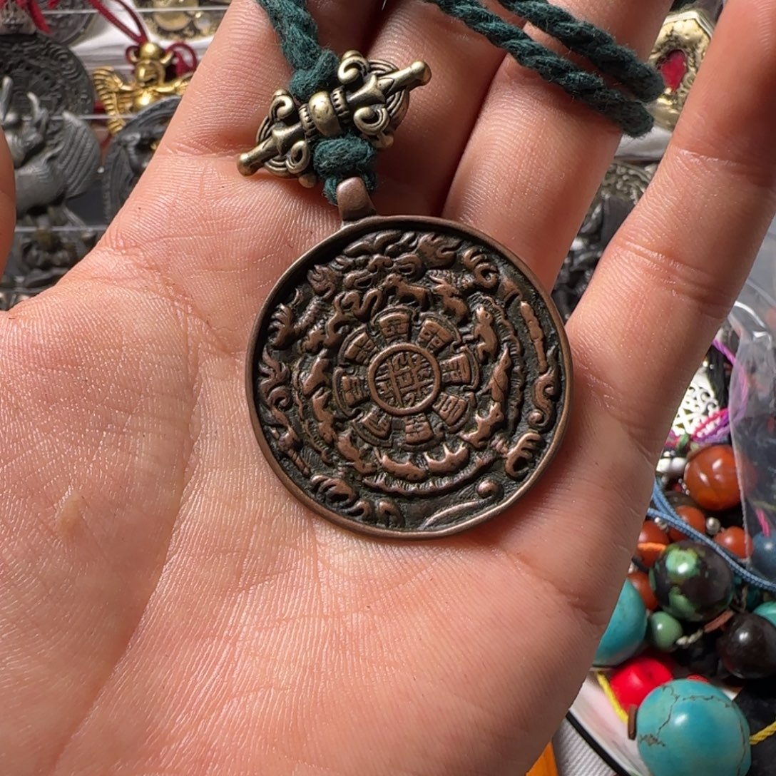 辉***辉颈饰玻璃啊啊啊啊啊啊