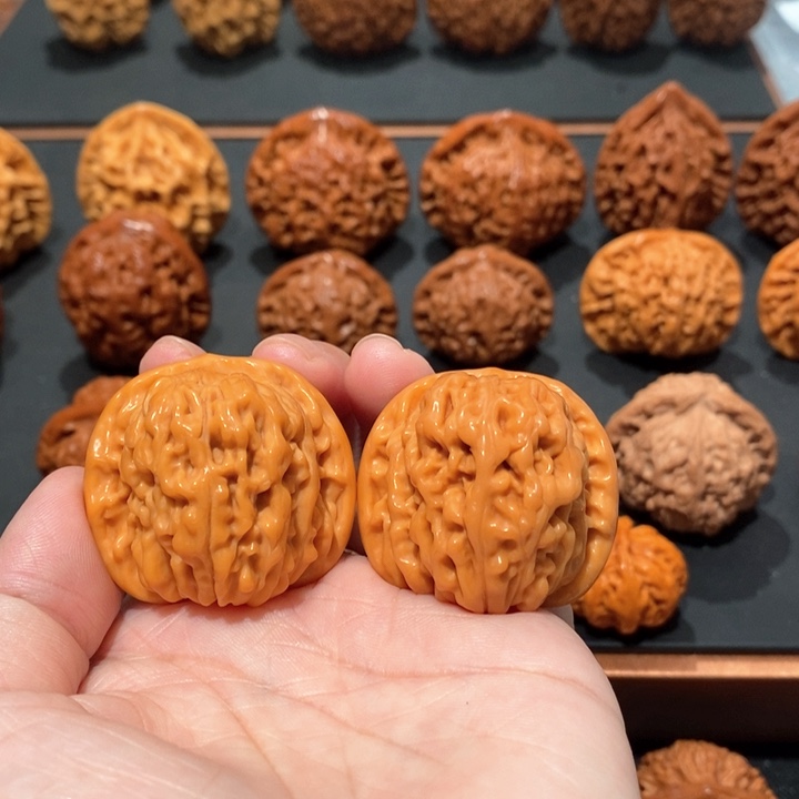 文玩核桃吊坠熬***家楼子1036