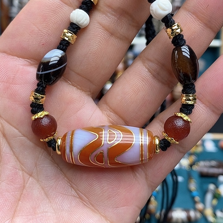 玛瑙/玉髓颈饰合金