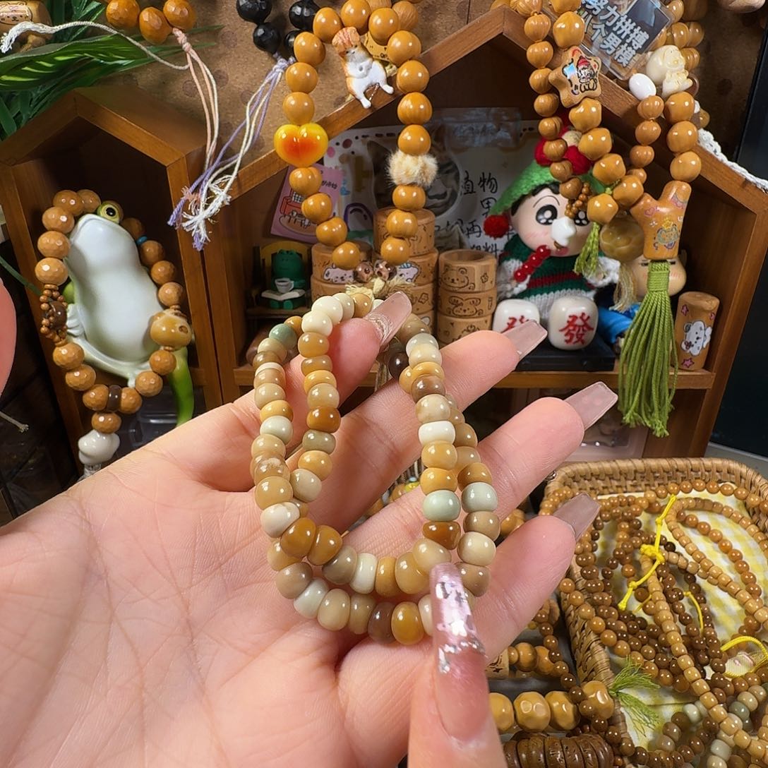 飞***女吊坠猴头核桃多宝双圈