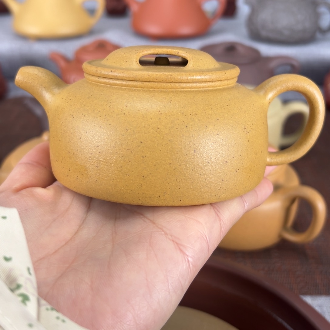 紫砂茶壶老宕口黄金段