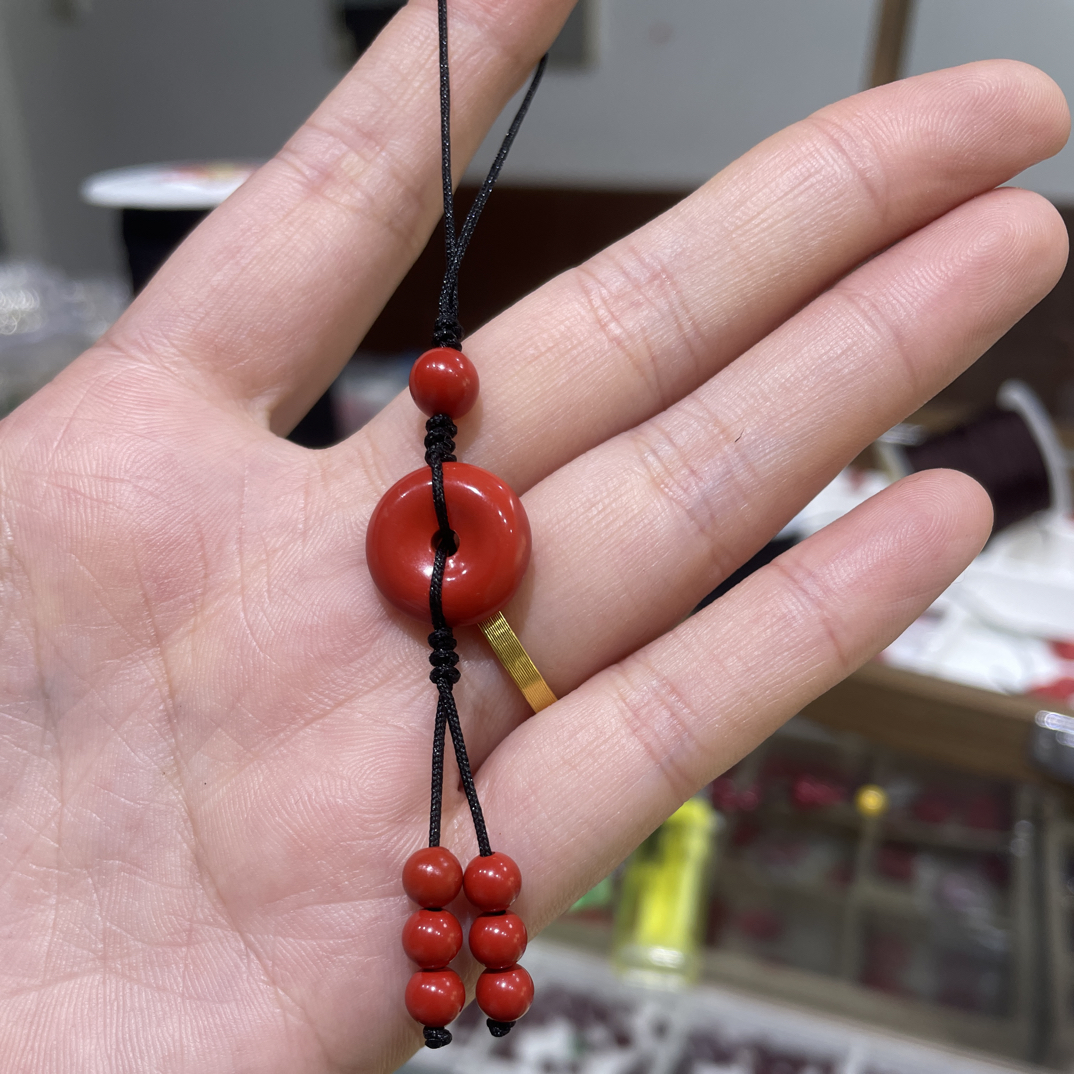 含辰砂工艺品含辰砂 手机链 红砂平安扣款
