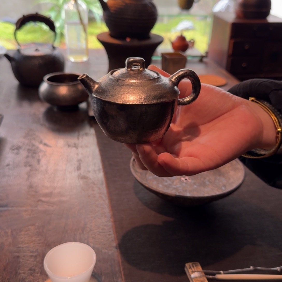 松风舍程伟作品银彩泡茶壶110m l