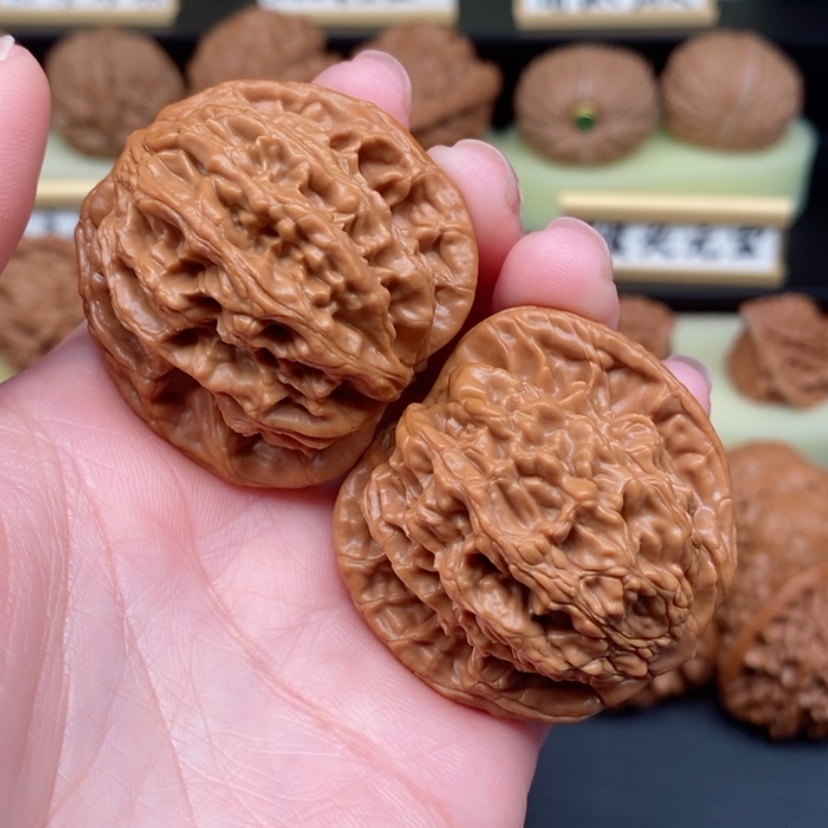 【闪购商品】文玩核桃吊坠安*虎头