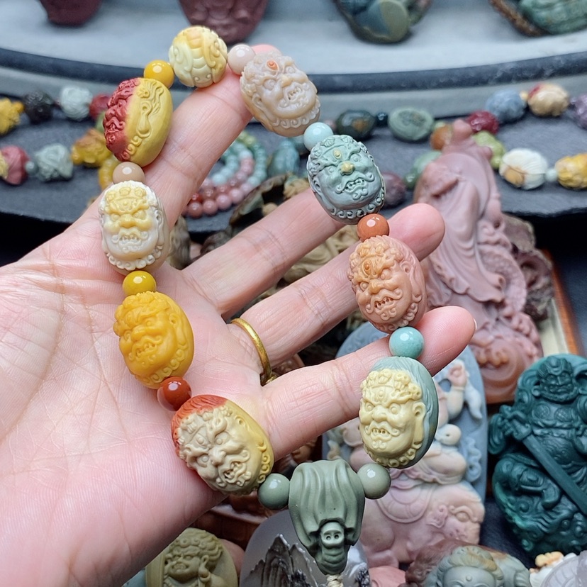 【闪购商品】定制石英质玉吊坠未镶嵌