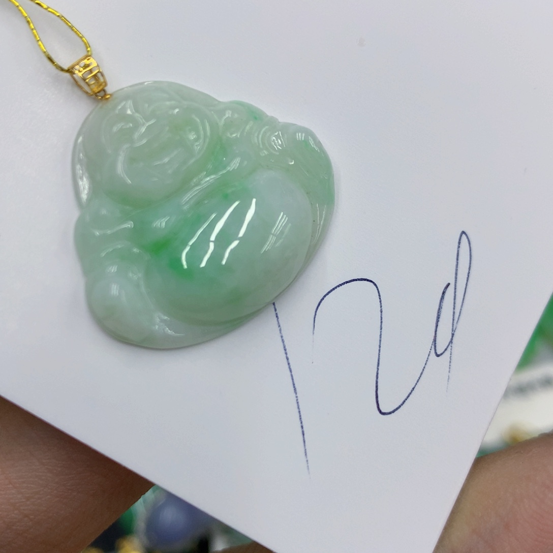 翡翠颈饰18K金镶嵌翡翠