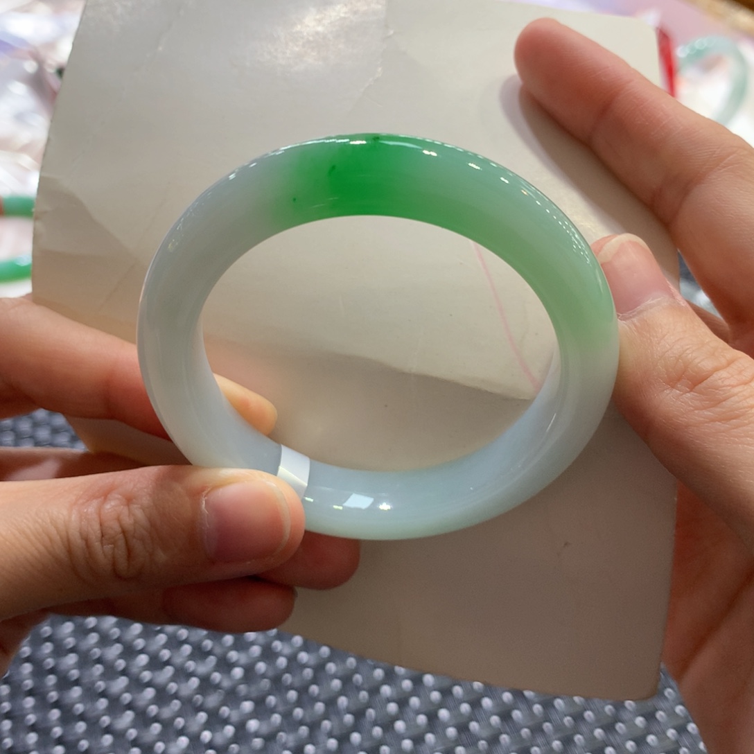 翡翠未镶嵌手镯闪购 1