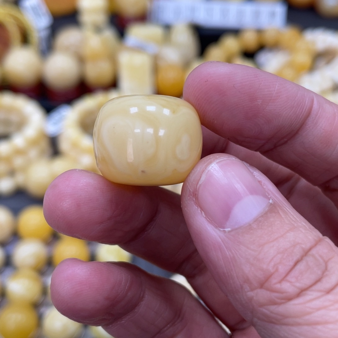 琥珀珠宝奇石未镶嵌20.2*16.4mm瑕疵福利款