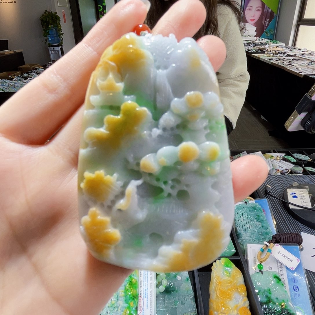 颈饰未镶嵌翡翠翡翠