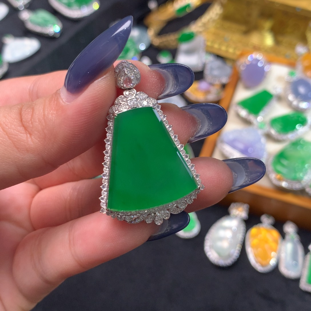 翡翠挂件18K金镶嵌葵**2无事牌