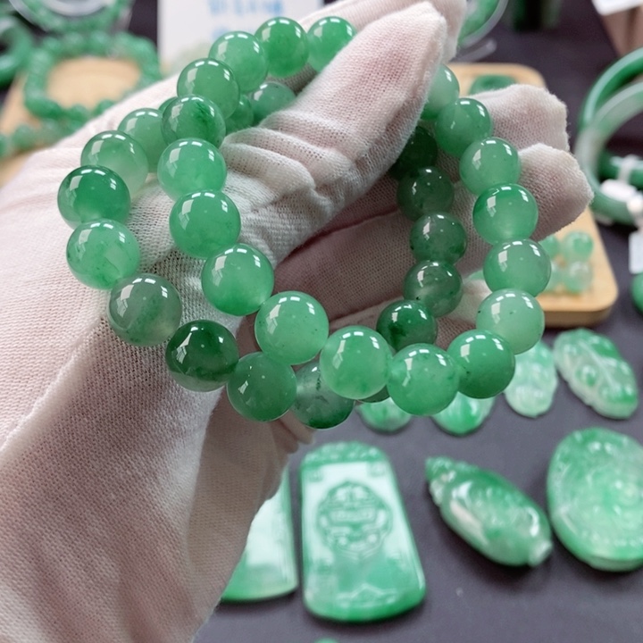 石英质玉未镶嵌手串良*