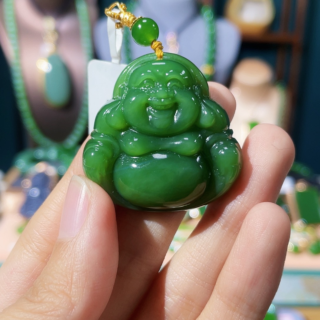 和田玉（碧玉）颈饰18K金镶嵌