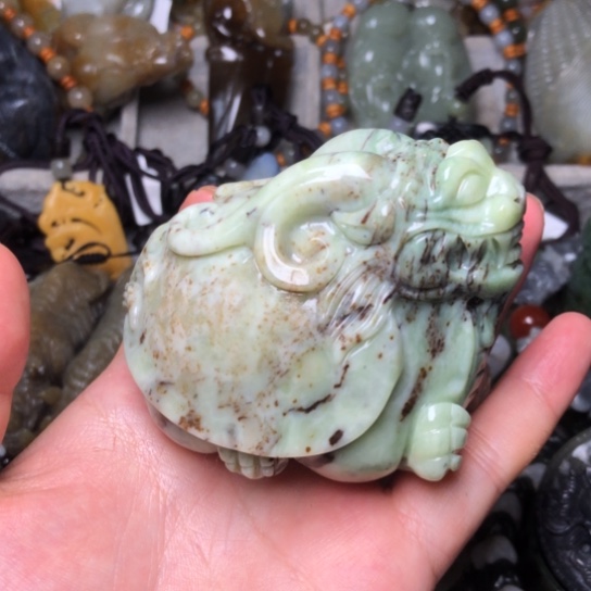 未镶嵌和田玉把件