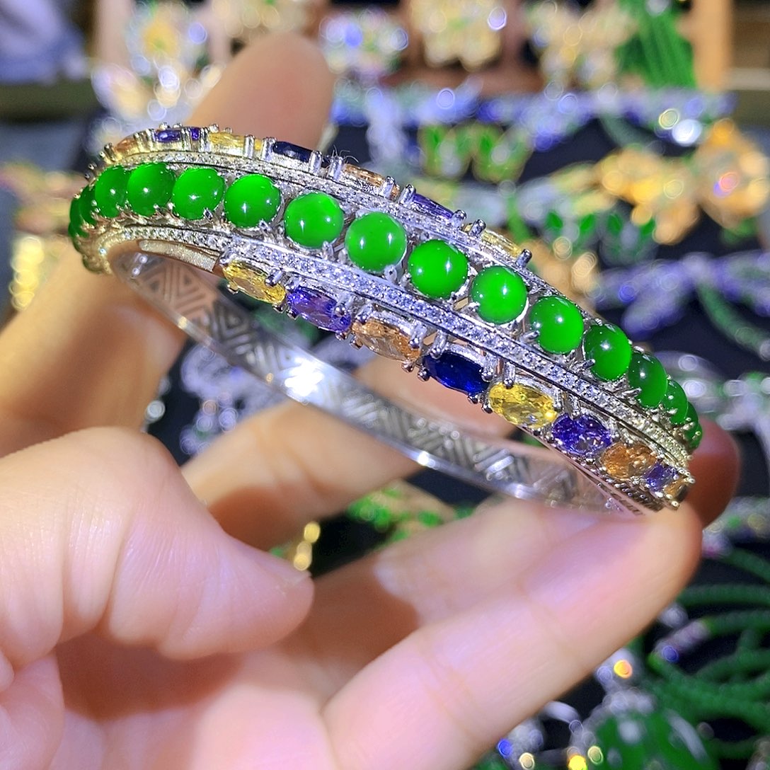 吊坠(不含链)银S925镶嵌翡翠