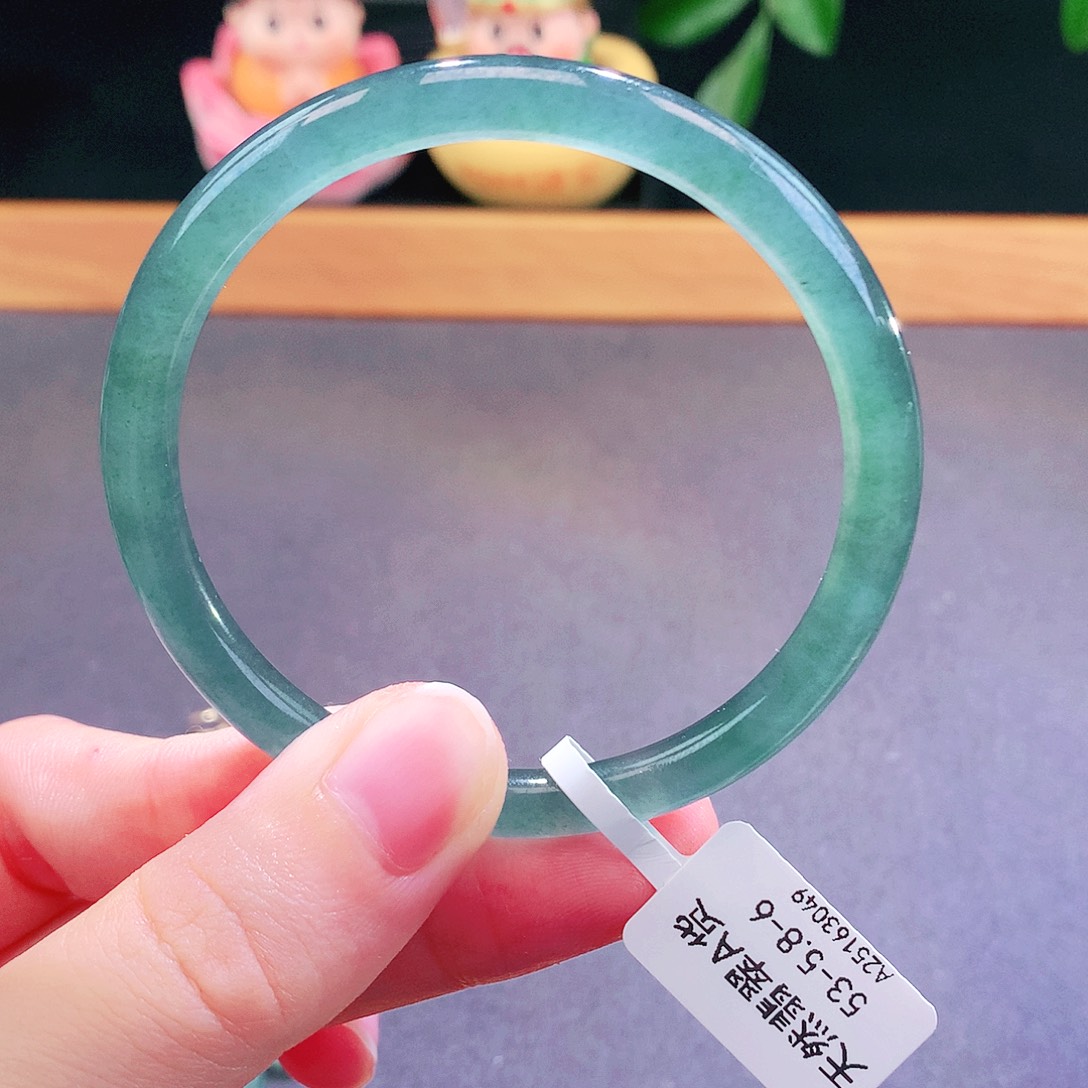 翡翠未镶嵌手镯天然翡翠