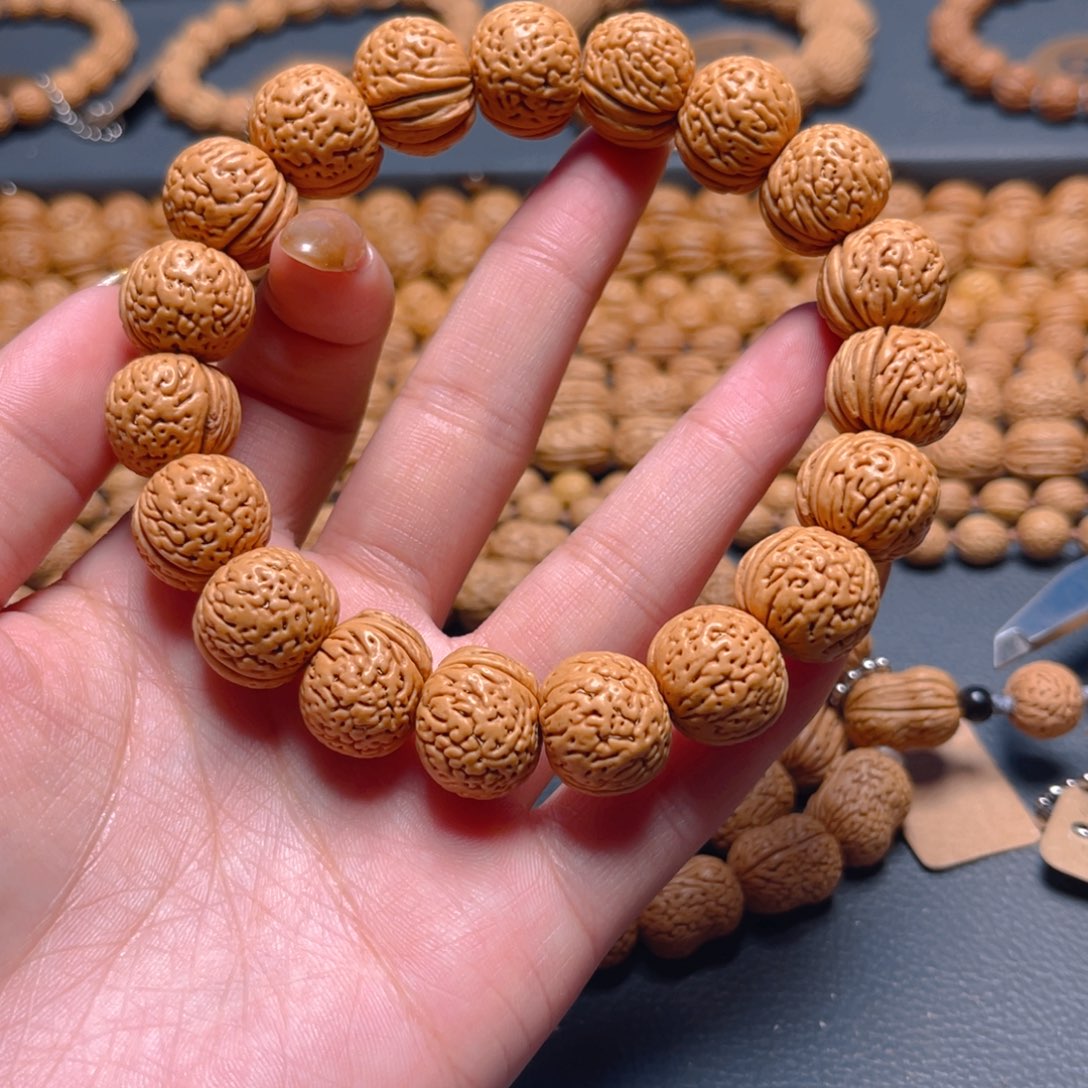 海***菇吊坠桃核桃核手串