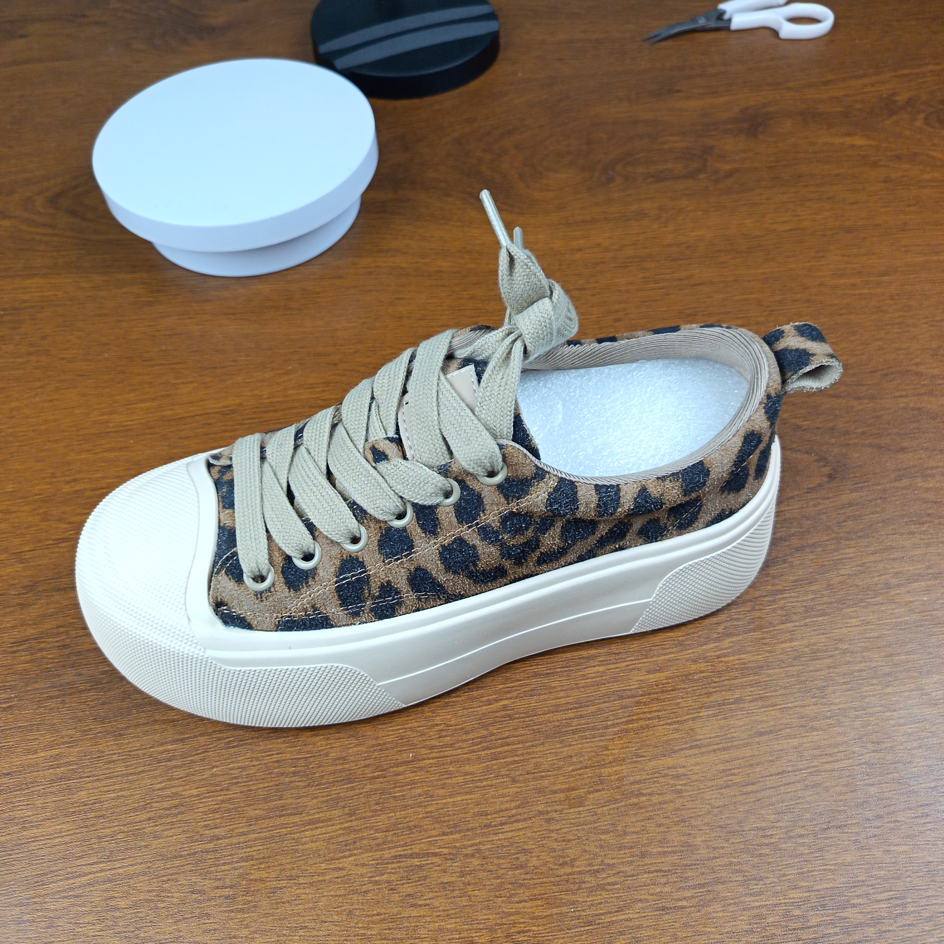  25292豹纹爆款厚底春季新款复古爆款休闲百搭软底运动板鞋