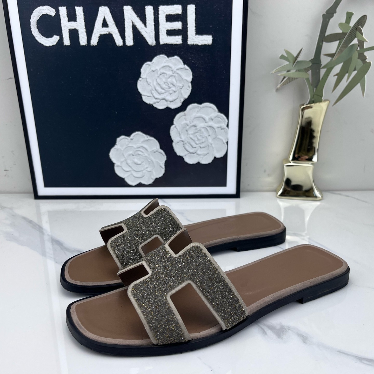 99新 Hermes/爱马仕 Hermes 爱马仕闪粉平底拖鞋 38码/jm001465