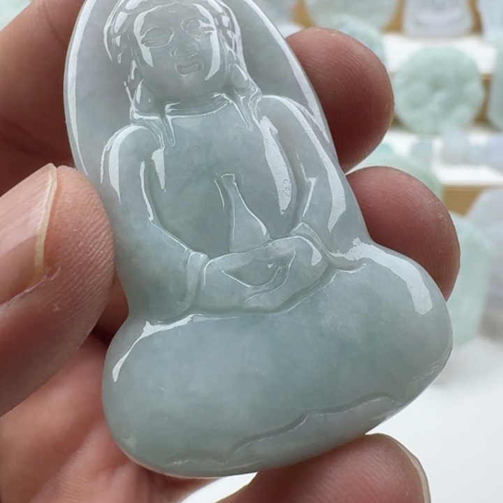 翡翠未镶嵌颈饰天然缅甸A货翡翠