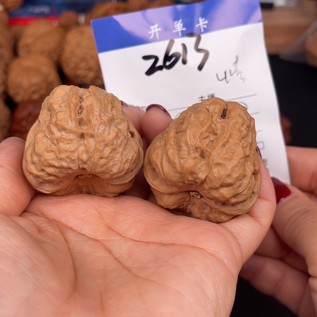 桃核吊坠蛙蛙40尺无刀修。 2613