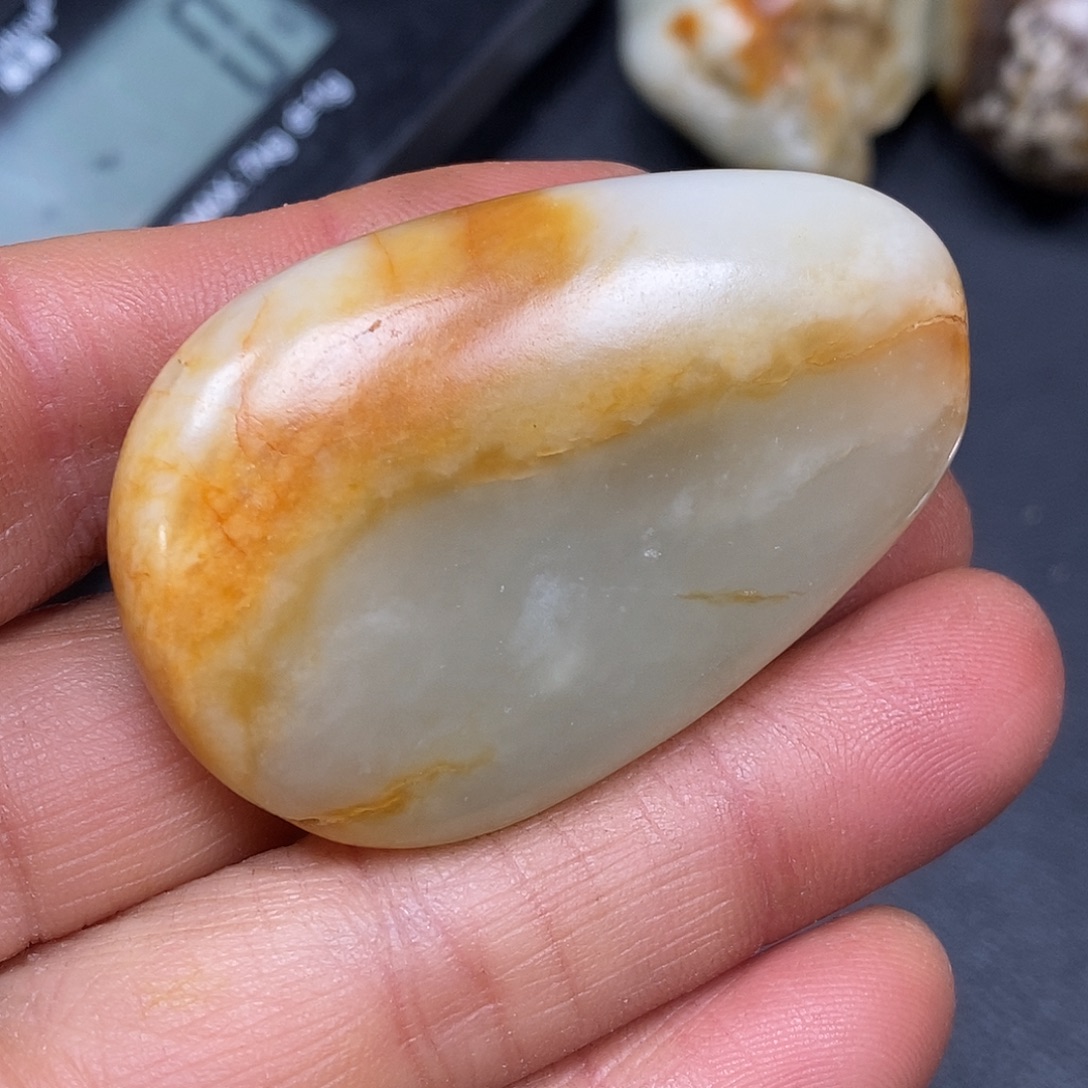 和田玉未镶嵌珠宝奇石