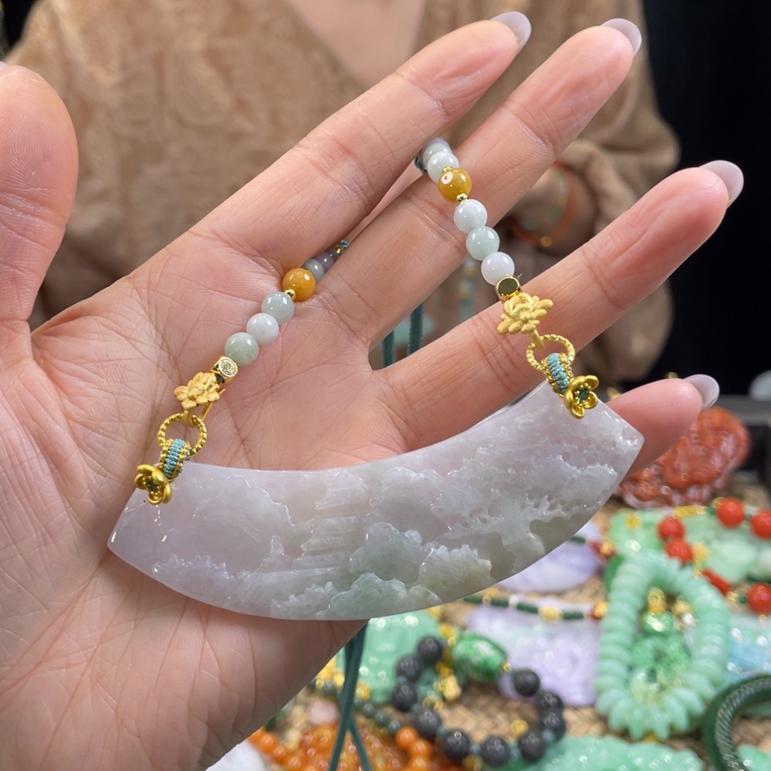 翡翠颈饰未镶嵌代编织