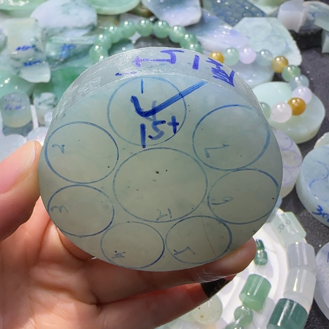 定制翡翠未镶嵌翡翠