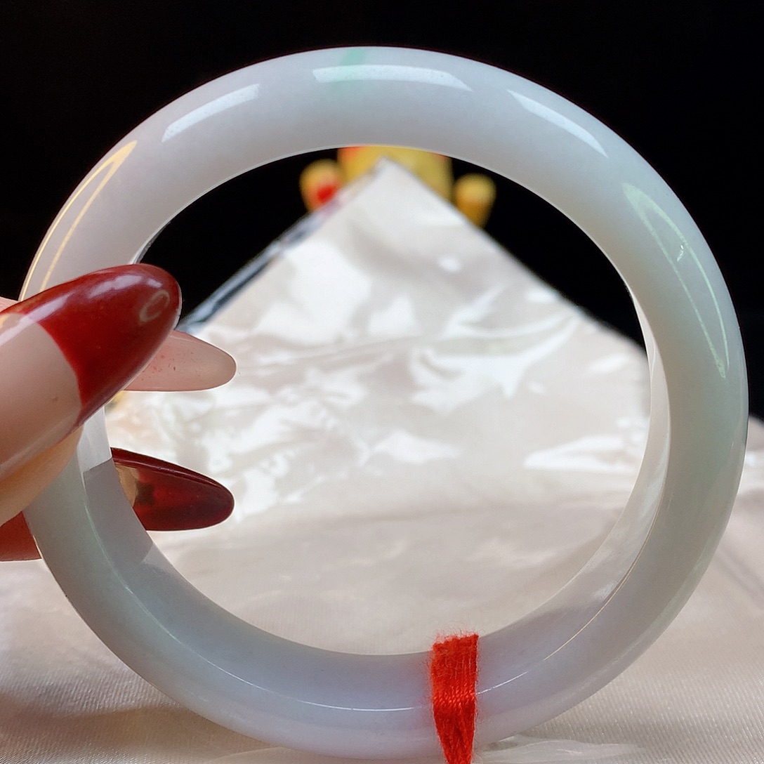 翡翠手镯未镶嵌天然翡翠8242