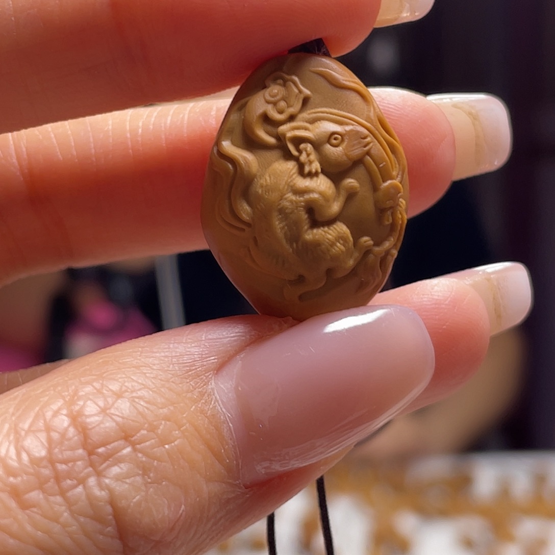 橄榄核吊坠橄榄核