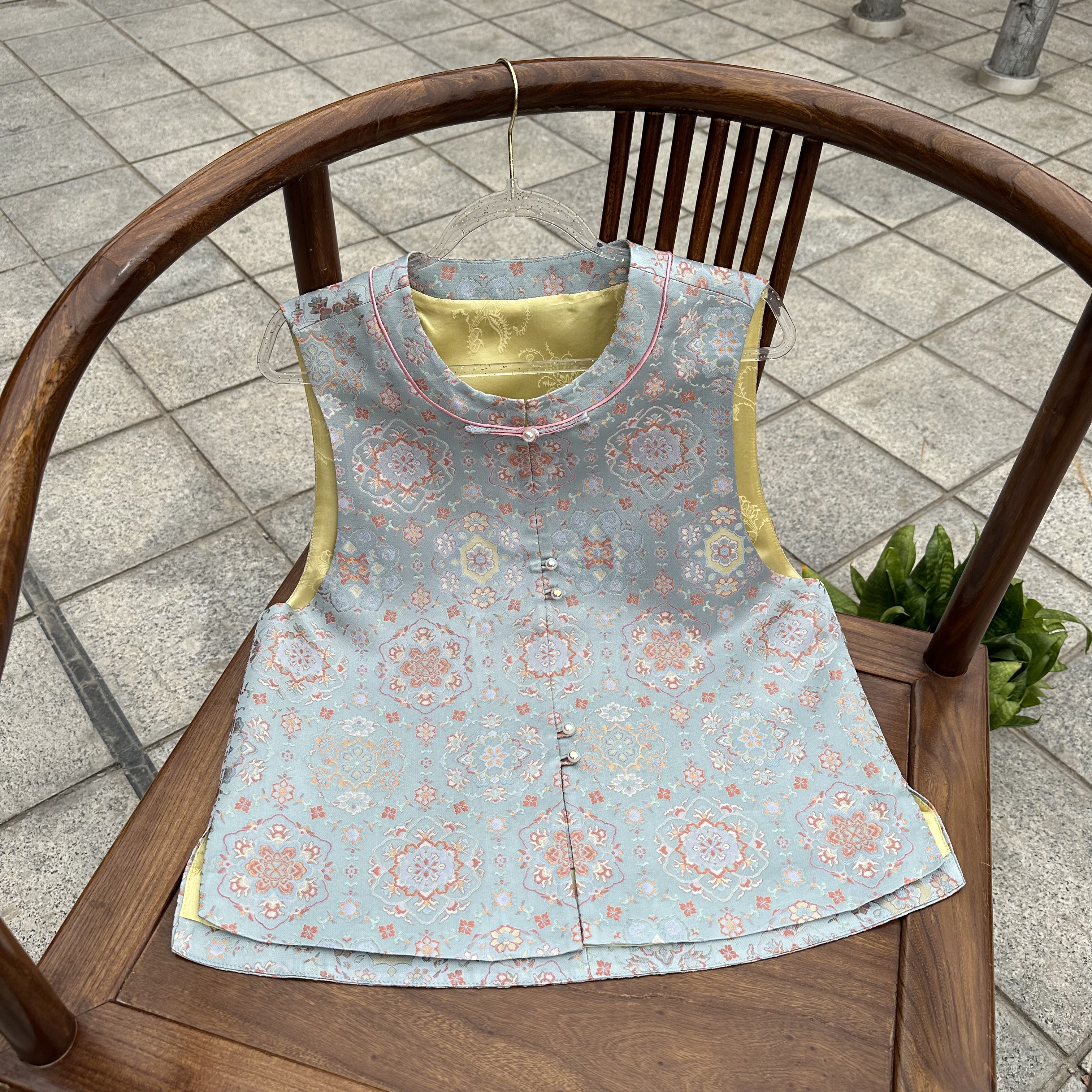 【现货实拍】陆美英天青宝相花桑蚕丝宋锦马甲织金工艺春秋时尚百搭