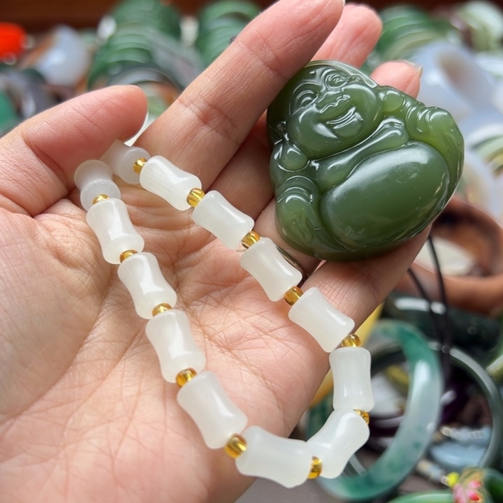 石英岩玉未镶嵌手镯