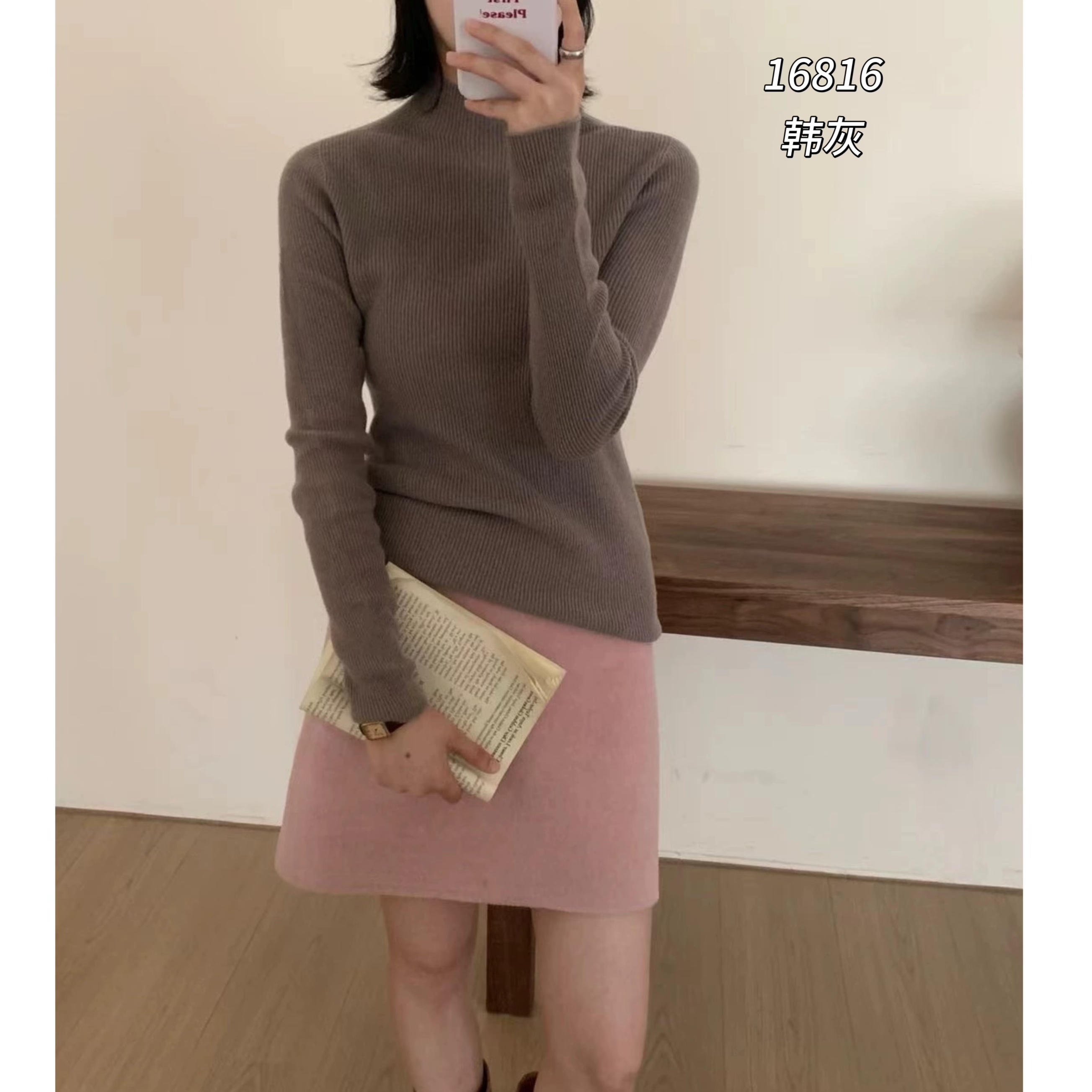 16816（部分无水洗唛，介意慎拍）WANGDAN半高领后背贝母扣针织衫