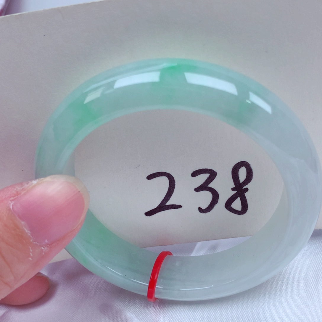 翡翠未镶嵌手镯翡翠