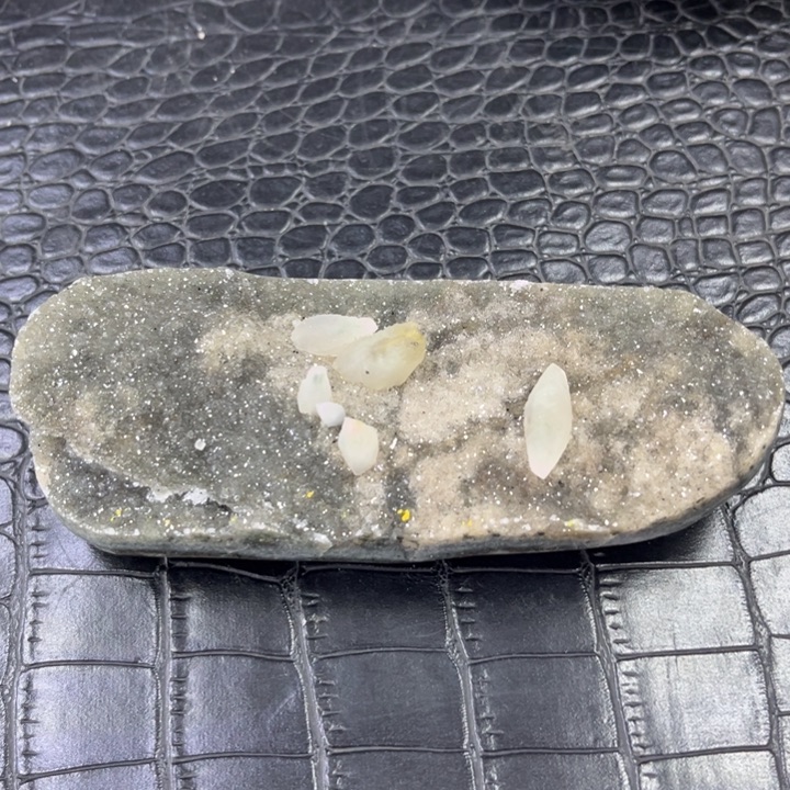 珠宝半成品水晶未镶嵌