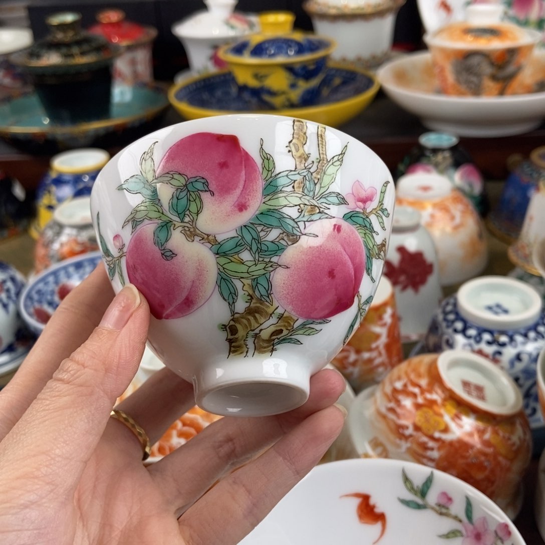 盘陶瓷艺术家的设计风格设计