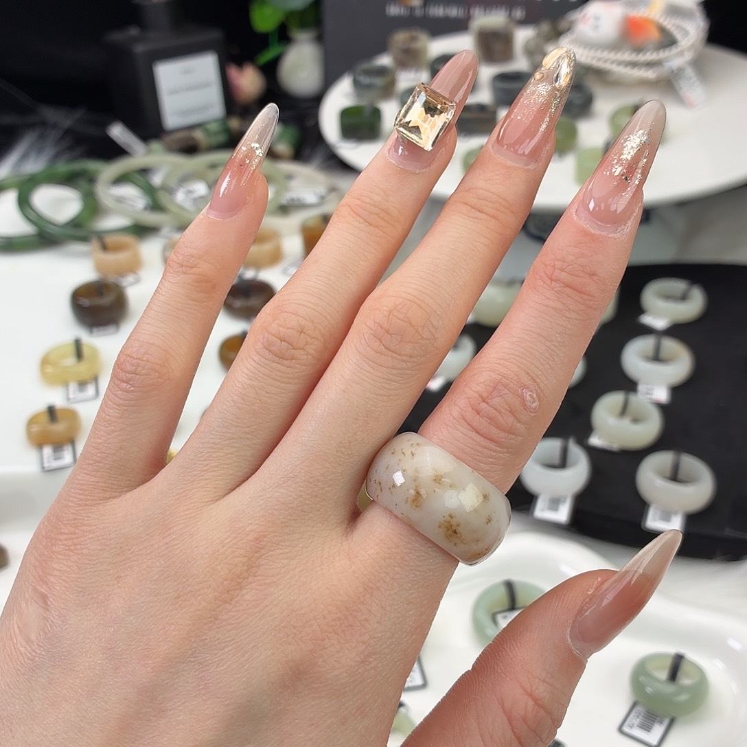 和田玉（糖玉）未镶嵌戒指j10金桂花墩墩17.1