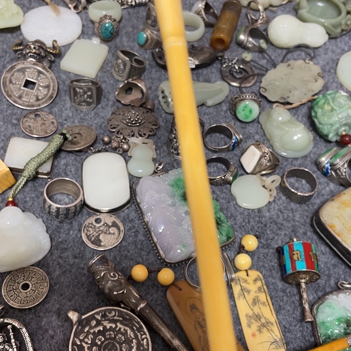 钰***麟琉璃手工艺品88888888888