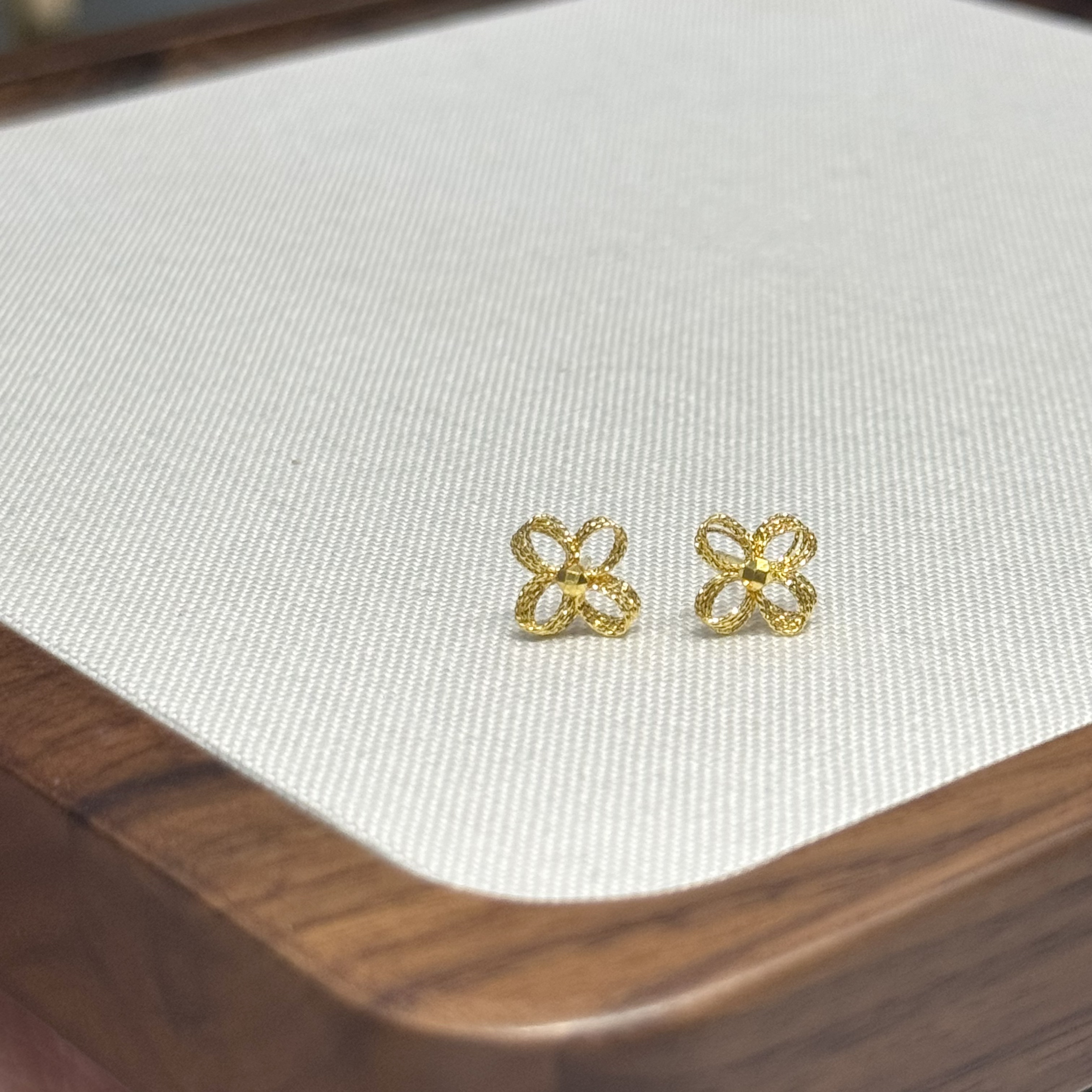 E【金珠小花耳钉】-足金999精工5耳饰