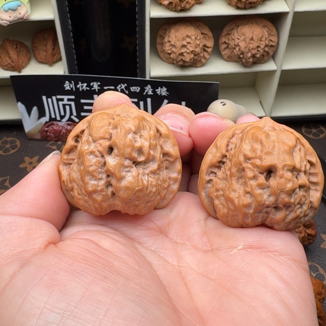 Y***u文玩核桃吊坠蛤蟆