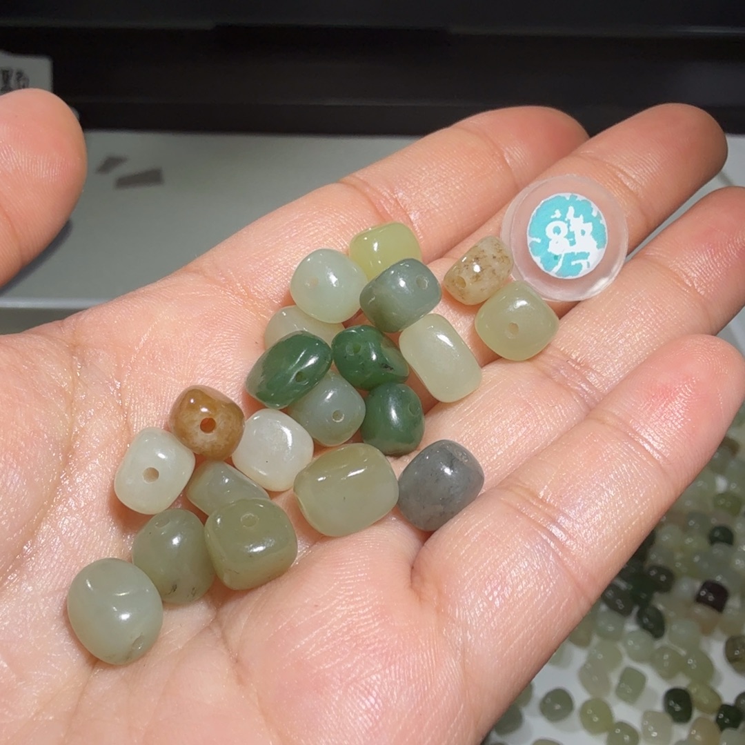 和田玉未镶嵌珠宝奇石