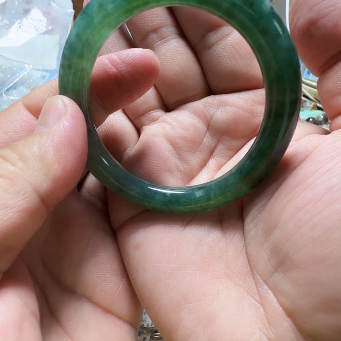 翡翠未镶嵌手镯翡翠