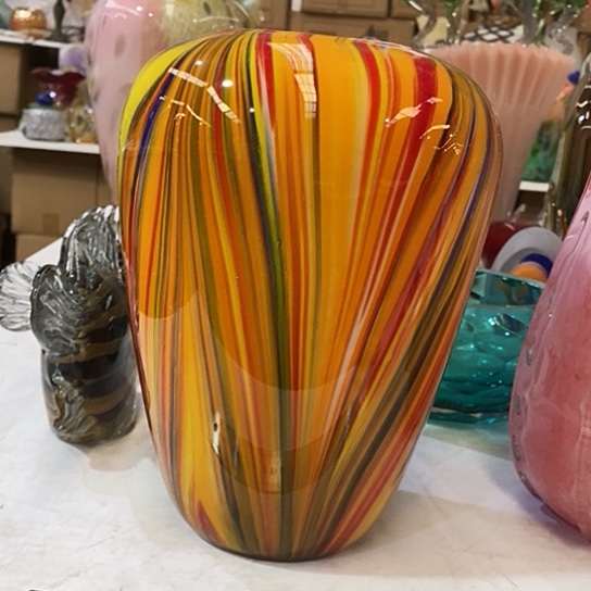 琉璃花瓶高22厘米口径6