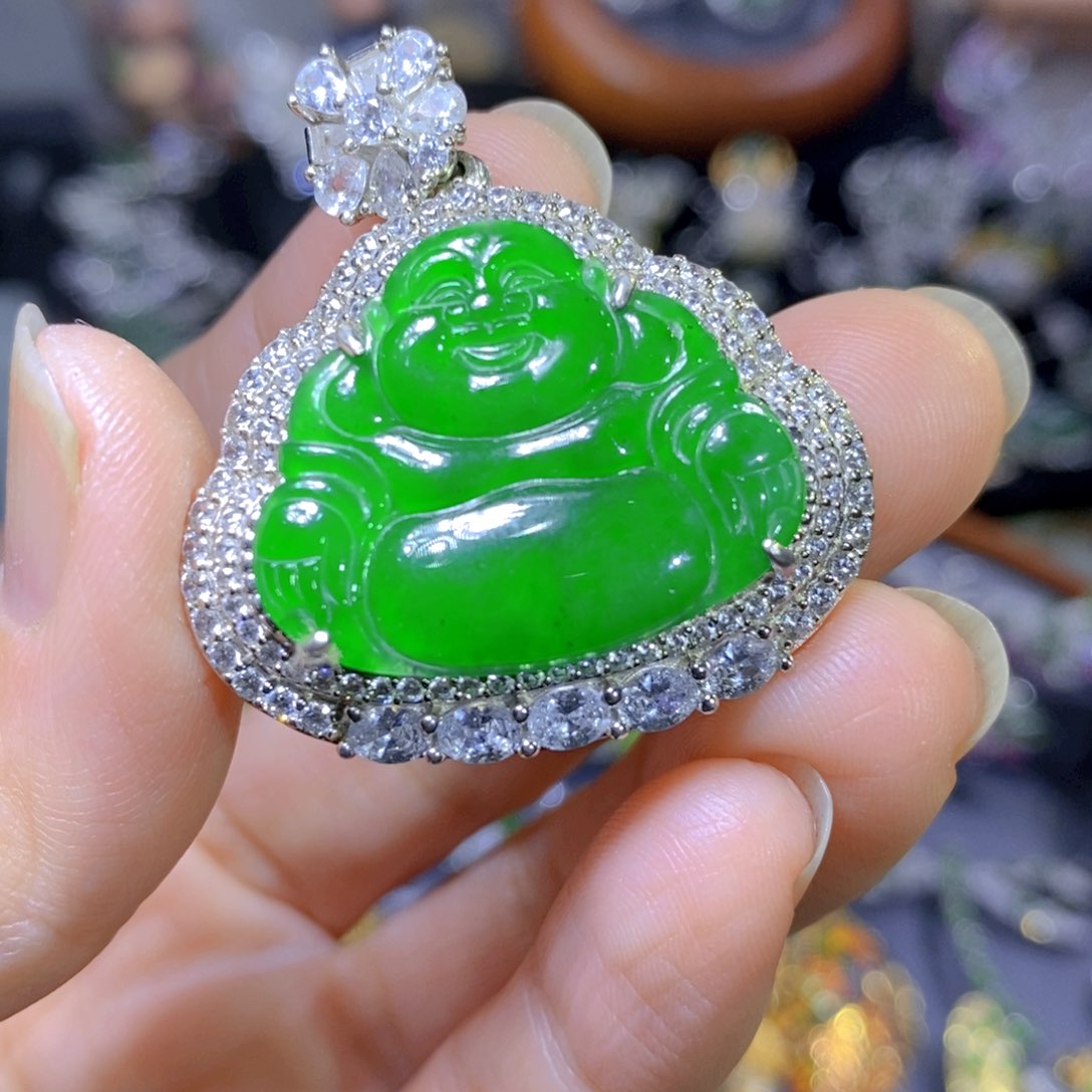 翡翠颈饰银S925镶嵌天然翡翠